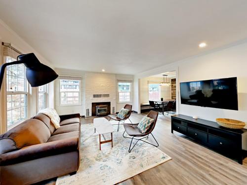 Lakeside Park House | Manzanita Holiday 1