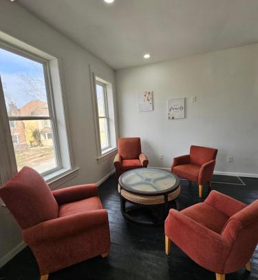 Academy - Sherman Park House | Maple Manor Private