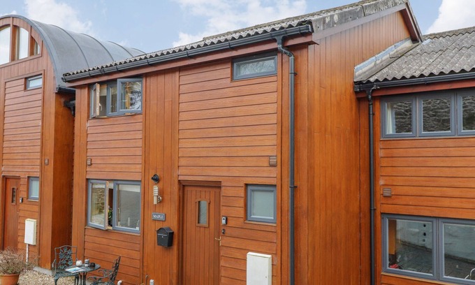 Maenporth House | MAPLE, pet friendly, country holiday cottage in Falmouth