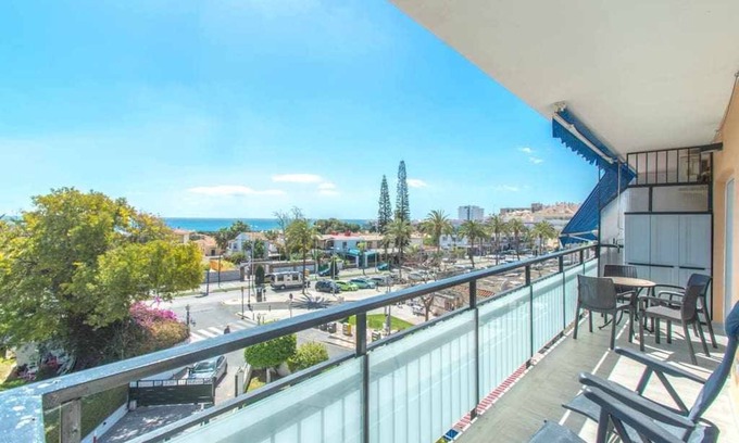 Benalmadena Costa Apartment | Mar del Sur. Apartment with sea views.
