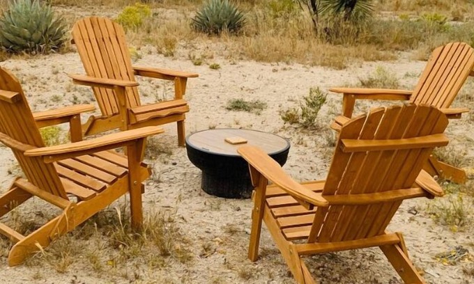 Marathon House | Marathon: Desert Oasis Retreat