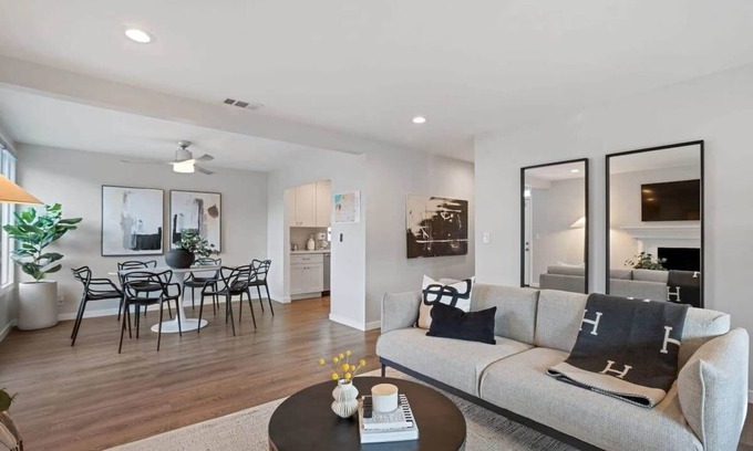 Linda Mar House | @ Marbella Lane - 3BR Designer Home in Pacifica