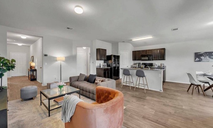 Austin House | @ Marbella Lane - Polished 3BR Home in Austin TX