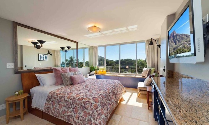 Waikiki Apartment | @ Marbella Lane - Waikiki Studio | Beach 15 Steps