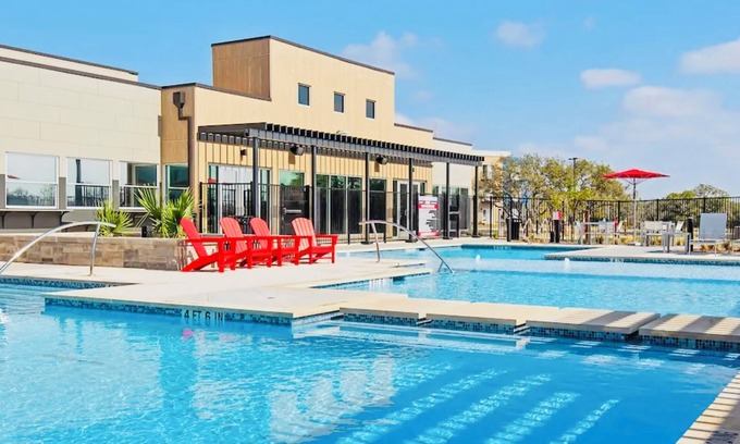 Marble Falls Apartment | Marble Falls Furnished Apt Pool Gym Near Baylor