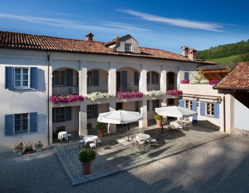 Neviglie House | Marcarini Agriturismo
