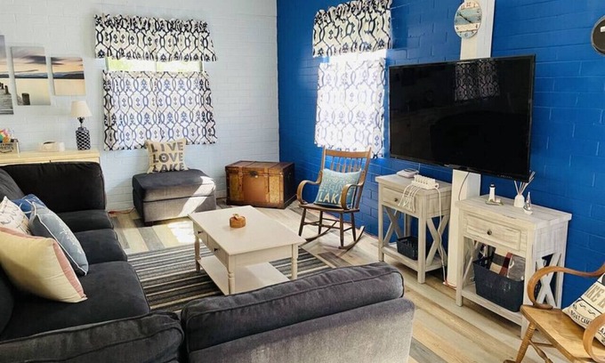 Kuttawa House | Marcaritaville at La · Marcaritaville at Lake Barkley