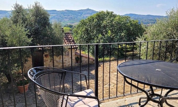 Cessole House | MARENCO LANGHE COUNTRY HOUSE Barbera | with pool, garden, view, wi-fi
