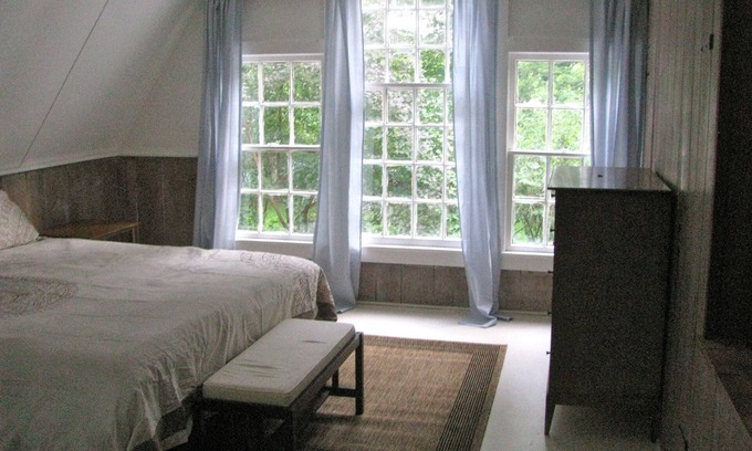 Woodstock Cottage | Margaret's Cottage New listing Woodstock Village