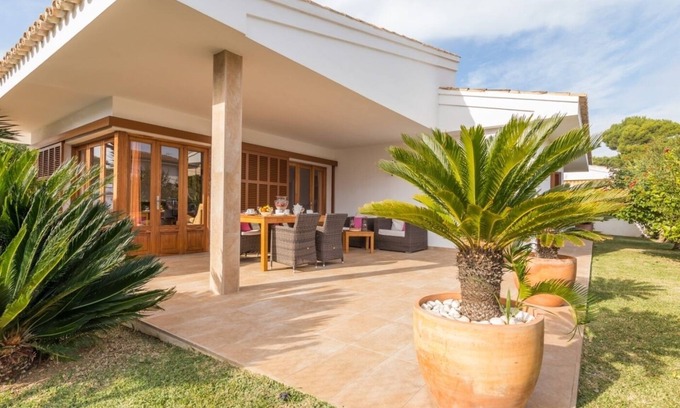 Muro Villa | Margarita - Beautiful villa with garden in Platges de Muro