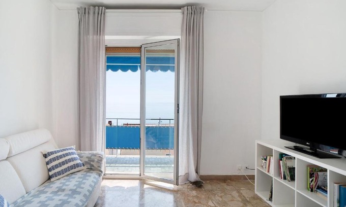Ospedaletti Apartment | Margherita