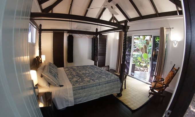 Horseshoe Bay House | Marguerites On Magnetic Polynesian House 1-2 bedrooms