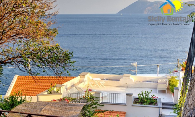 Lipari House | Maria Cristina House