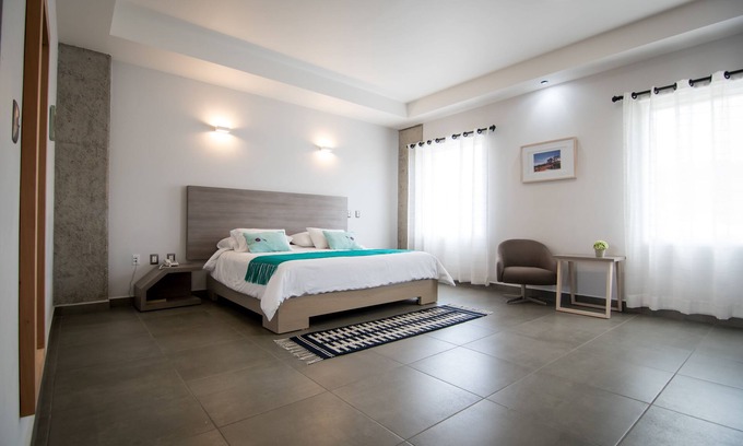 San Agustin de las Juntas Hotel | Maria Ines Hotel Suite
