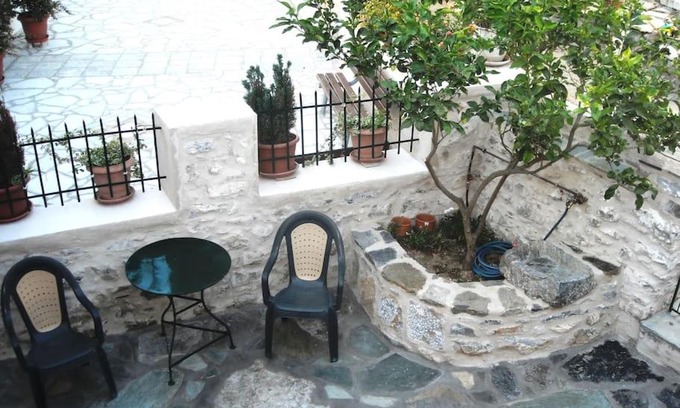 Thalames House | MARIA'S Rustic stonehouse in traditional village
