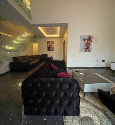 Accra House | Mariaddo home