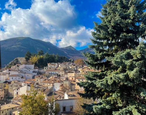 Ovindoli Apartment | Mariadele Apartment - Mountain Escape - Ovindoli