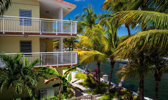 Key Largo Resort | Marina Del Mar Resort and Marina