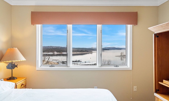 Indian Point Condo | Marina Oasis: Two Bedroom Condo with Boat Rentals
