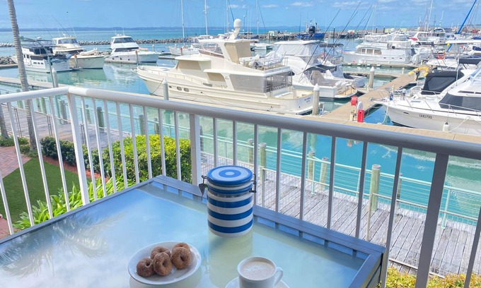 Urangan Resort | Marina & Sandy Strait Views- Resort Living