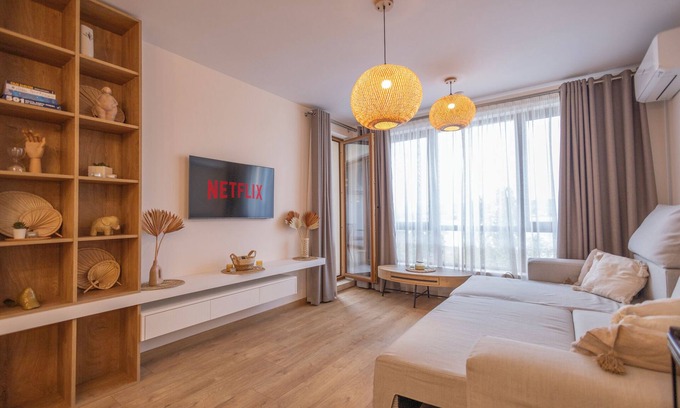 Varna Apartment | Marina Varna Apartment-2BDR at South Bay Complex