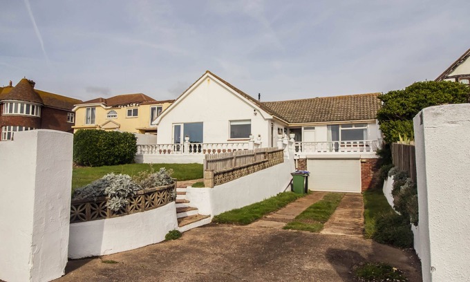 Brighton House | Marine Villa with stunning seaviews