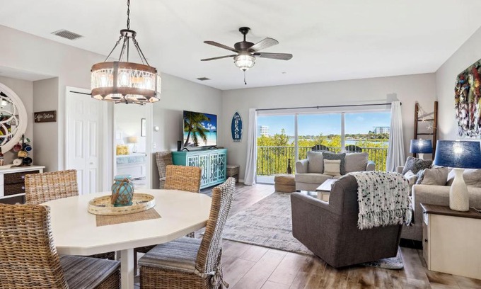 Indian Shores House | Mariner's Pointe 701