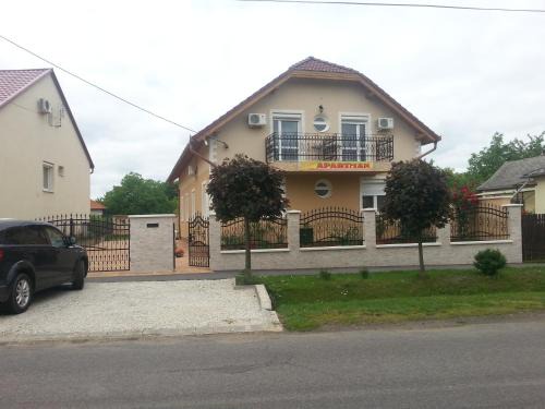 Hajduszoboszlo House | Marinica Apartman