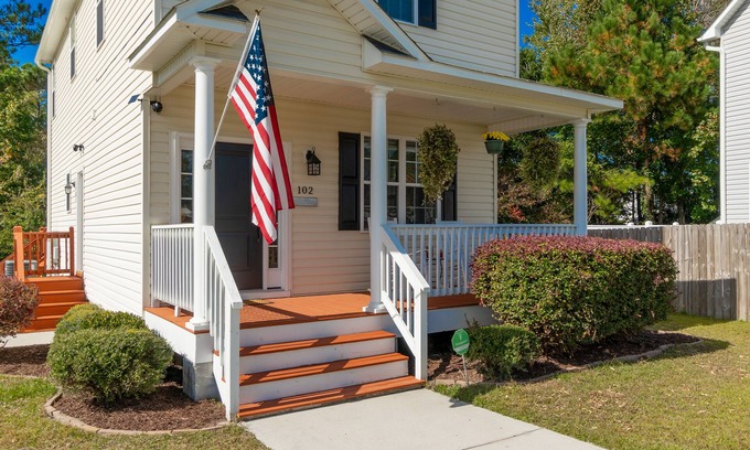Piney Green House | Mario themed bedroom, Large deck, Spacious, Family friendly