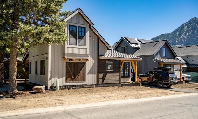 Crested Butte House | Mariposa-Valerian Bundle at Academy Place