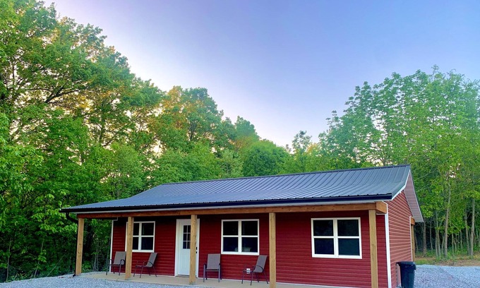 Stoutsville Cabin | Mark Twain Lake Cabin - Fishing Boating and Hunting