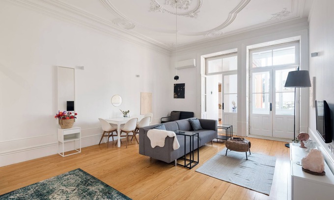 Centro / Baixa Apartment | MARKES · 🪴 Lovely 1-bedroom home w/sunny backyard