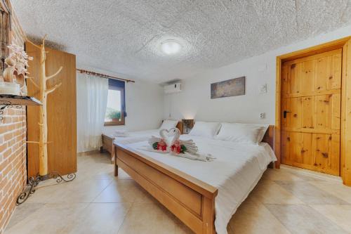 Kruta Apartment | Markovic Village Apartments