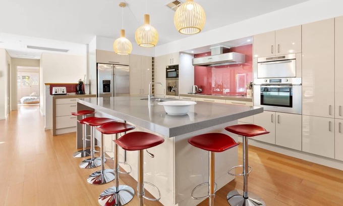 Patonga House | Marley's Retreat By Coast Holidays