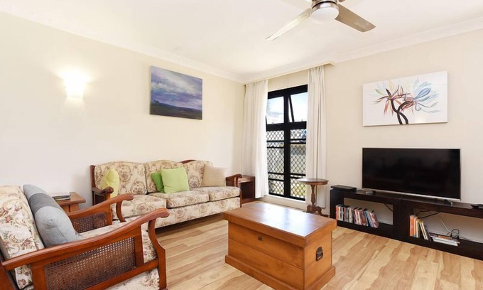 Maroochydore Apartment | Maroochy surf side unit