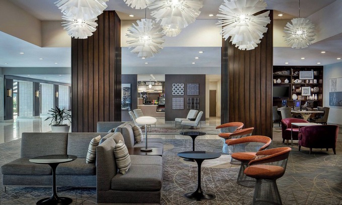 Airport Township Hotel | Marriott St. Louis Airport