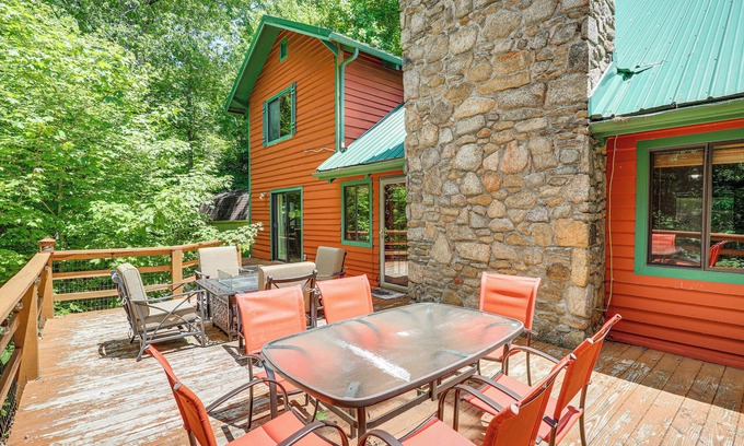 Wolf Laurel Cabin | Mars Hill Cabin w/Pool Table ~ 2 Mi to Wolf Ridge