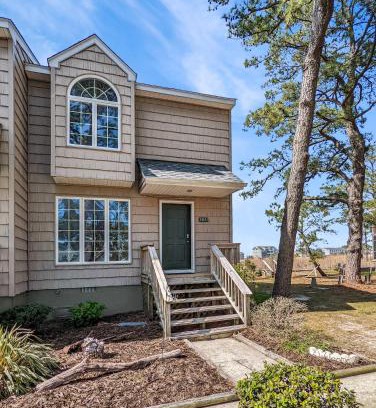 Chincoteague House | Marsh Point - Screened Porch & Shared Dock!