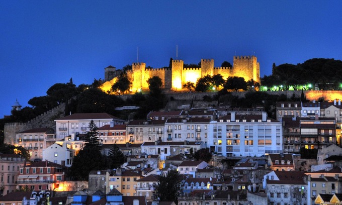 Pena Apartment | Martim Moniz - Castle