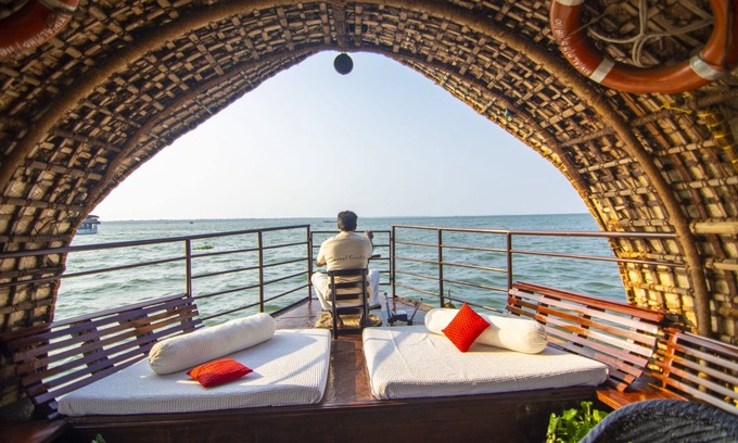 Alappuzha Boat Rental | Marvel Cruise