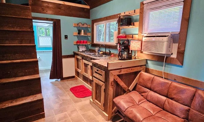 Whitney Cabin | Marvelous water front cabin with AC in Lakeville - Stay cool and cozy and relax!