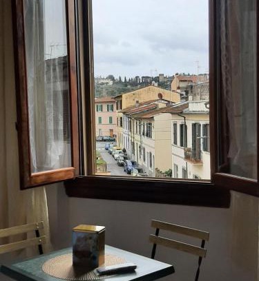 Isolotto Apartment | Mary&Flo House - A due passi dal centro - free private parking