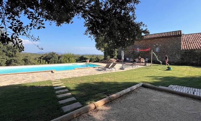 Saint-Julien-les-Rosiers House | Mas Cévenol Isolé Dans un Écrin de Verdure, Avec Grande Piscine, 16 Couchages