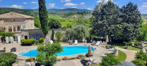 Saint-Andre-de-Cruzieres Apartment | Mas de la berlusiere chambres d hotes en ardeche du sud