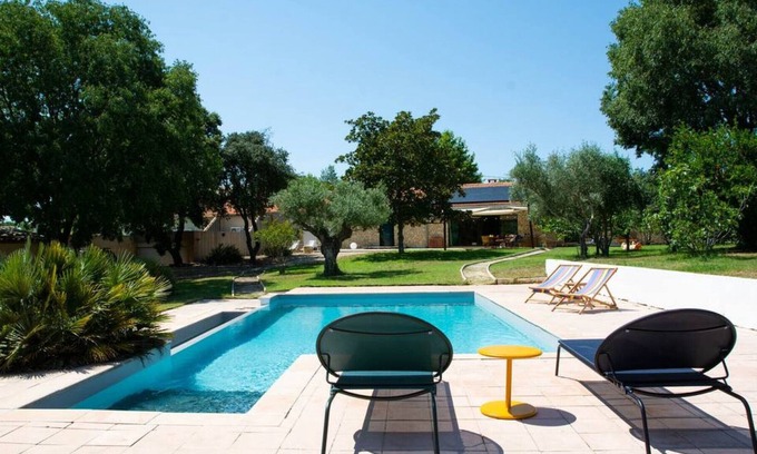 Millenaire Villa | Mas des Grenadiers · Charmant mas avec piscine à Montpellier