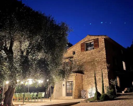 Les Baraques Villa | Mas du Nineteeneme Siècle, Le Mas du puits