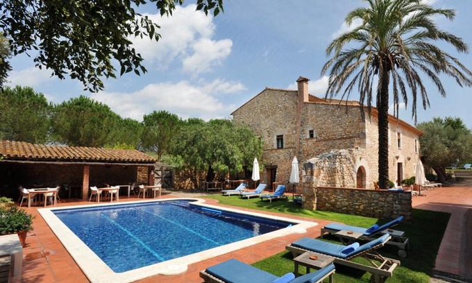 Avinyonet de Puigventos Hotel | Mas Falgarona Hotel Boutique & SPA