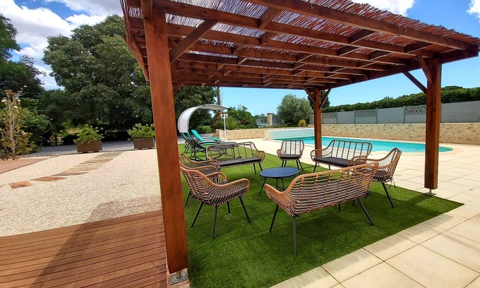 Servian House | Mas * for 12 people in the heart of a vineyard with private pool