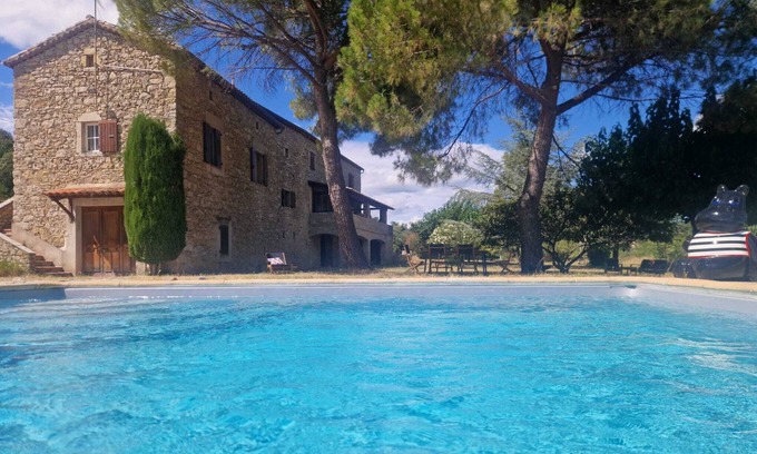 Saint-Martin-de-Valgalgues Apartment | Mas Authentique Avec Piscine: 2 Appartements Pour 10 Personnes et Cuisine D'été