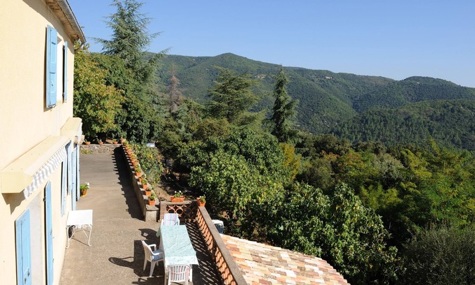 Cros House | Mas in the Cévennes: peace and quiet